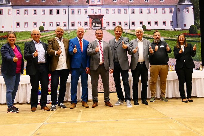 Sportkreistag wählt neuen Vorstand und Peter Dinkel zum Ehrenvorsitzenden